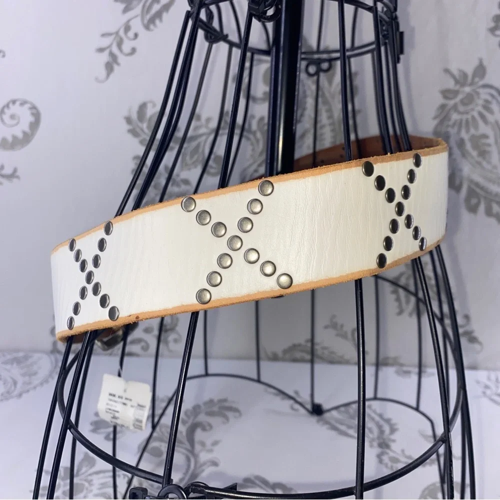 Linea Pelle White Distressed Studded Leather Belt Sz Med